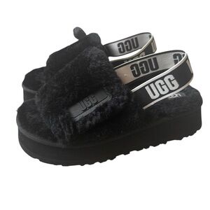 UGG Women's Disco Slide black sheepskin slippers size 8